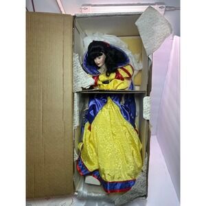 Franklin Mint Snow White Heirloom Doll Gerda Neubacher Porcelain 1989 COA Box